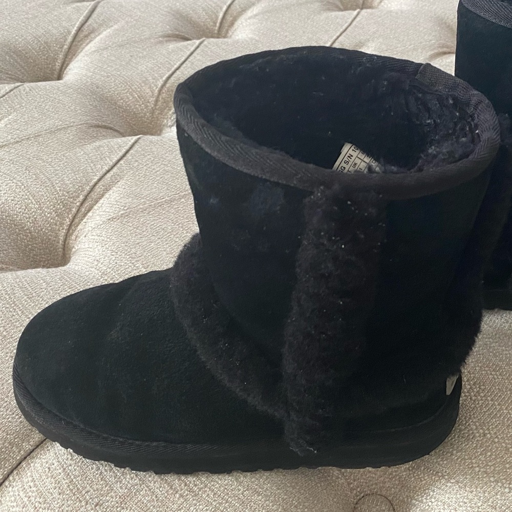 UGG Kids black waterproof suede warm winter boots